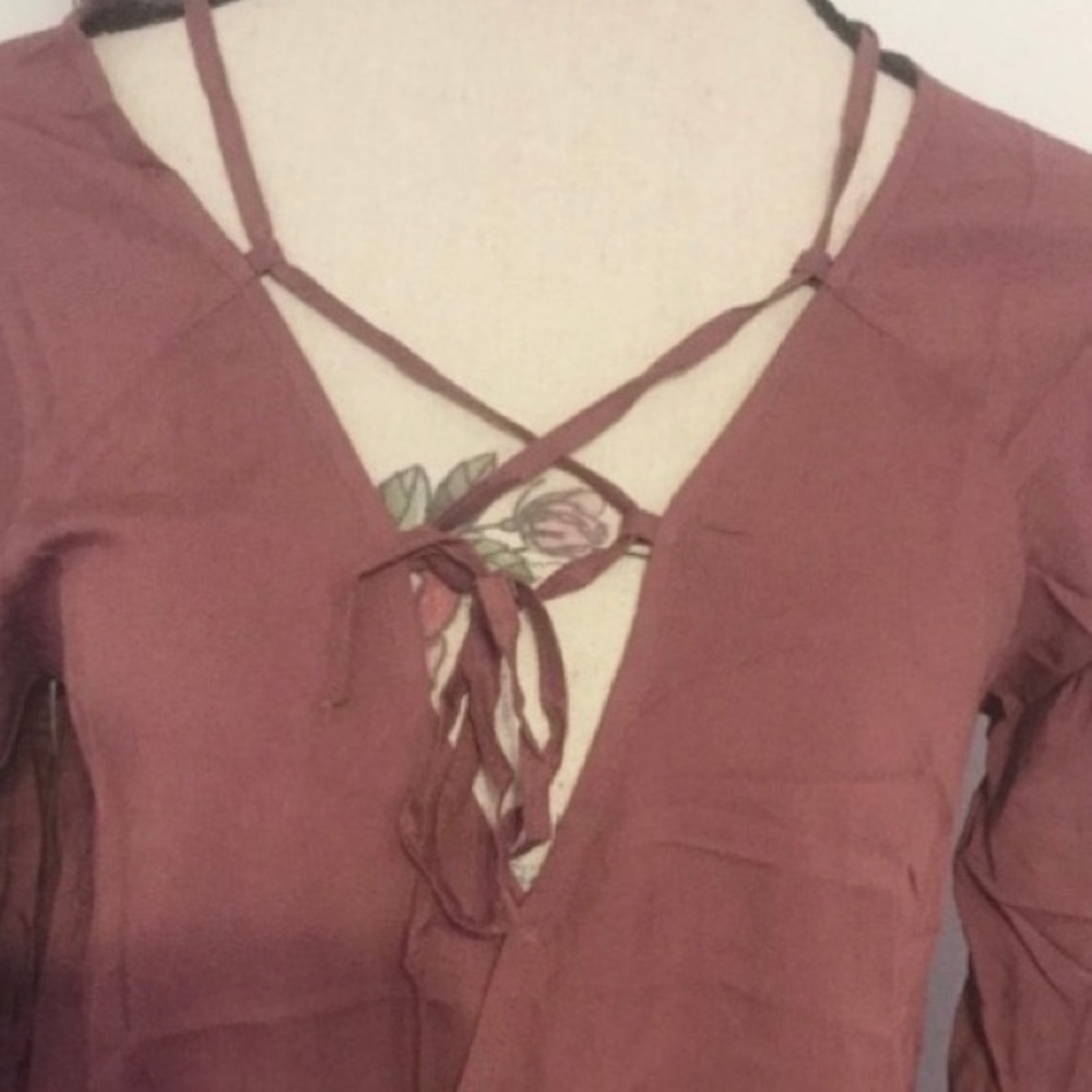 ❌DONATED❌Brick Mauve Tie Front Surplice Tunic Top - Picture 8 of 12
